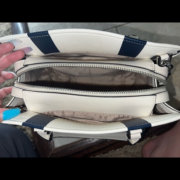 Calvin Klein Purse - Picture 4 of 6